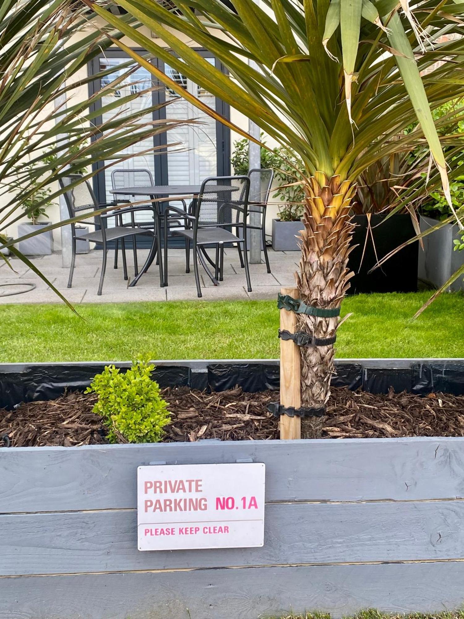 ウィットビー Retro Retreat, Sea View, Free Parking & Ev Plug-Inヴィラ エクステリア 写真